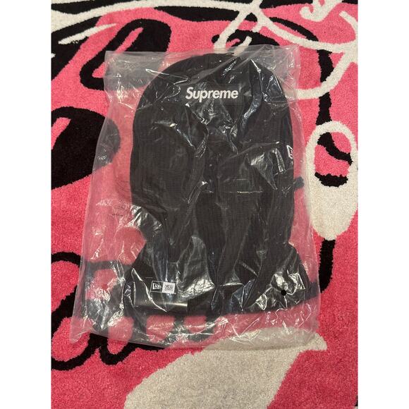 Supreme Box Logo Balaclava – One Size – Brand New - Picture 1 of 3